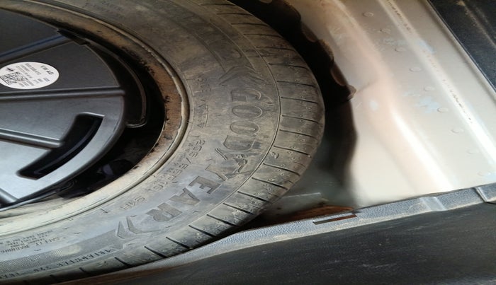 2021 Skoda KUSHAQ STYLE 1.0L TSI AT, Petrol, Automatic, 1,07,997 km, tyre