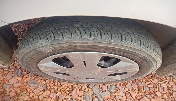 2017 Maruti Wagon R 1.0 VXI OPT, Petrol, Manual, 45,104 km, tyre