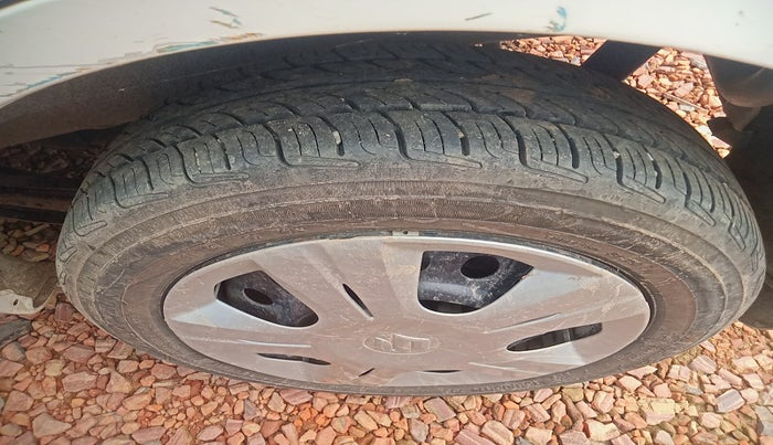 2017 Maruti Wagon R 1.0 VXI OPT, Petrol, Manual, 45,104 km, tyre