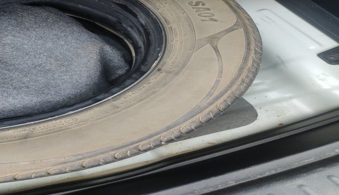 2020 KIA SELTOS HTE 1.5 DIESEL, Diesel, Manual, 1,18,425 km, tyre