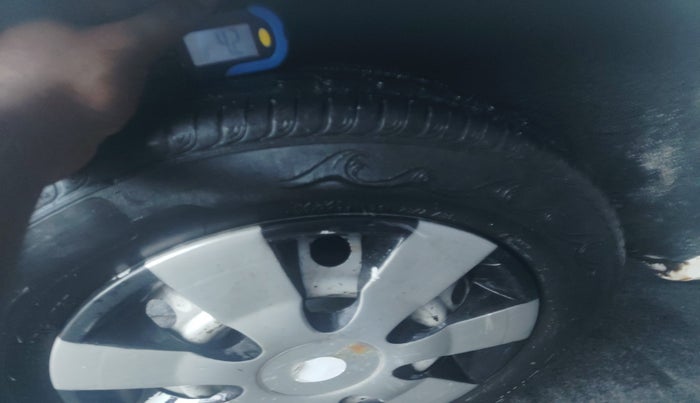2018 Datsun Go T, Petrol, Manual, 90,873 km, tyre