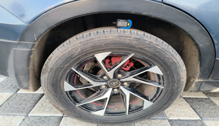 2022 Maruti S Cross ALPHA 1.5, Petrol, Manual, 62,103 km, tyre