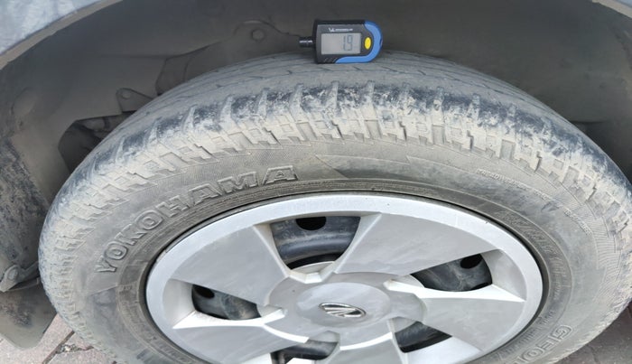2014 Mahindra XUV500 W6, Diesel, Manual, 1,54,576 km, tyre