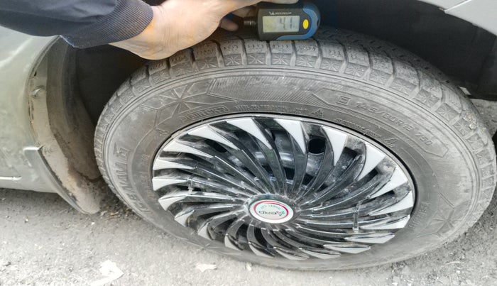 2016 Maruti Wagon R 1.0 LXI CNG, Petrol, Manual, 1,42,001 km, tyre