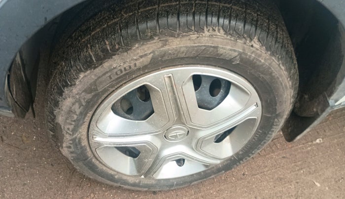 2023 Tata NEXON XM PETROL, Petrol, Manual, 9,494 km, tyre