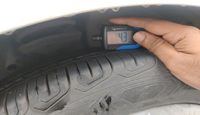 2016 Skoda Superb STYLE 1.8 TSI AT, Petrol, Automatic, 54,009 km, tyre