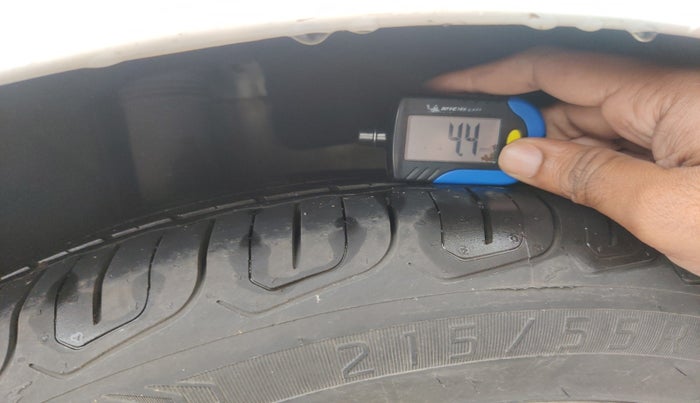 2016 Skoda Superb STYLE 1.8 TSI AT, Petrol, Automatic, 54,009 km, tyre