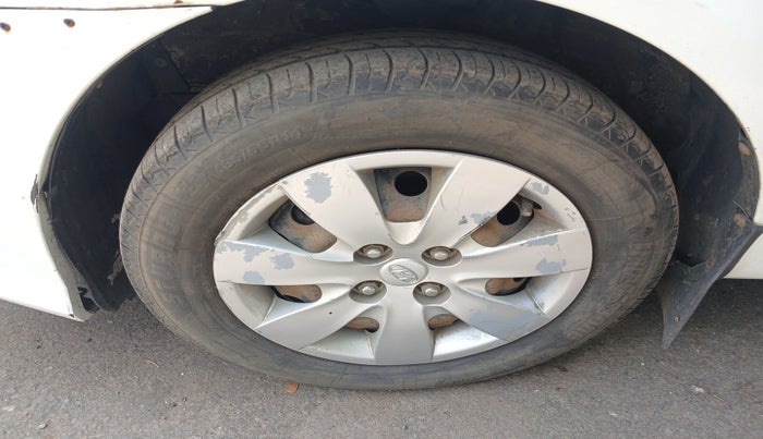 2010 Hyundai Verna TRANSFORM 1.5 CRDI, Diesel, Manual, 1,15,806 km, tyre