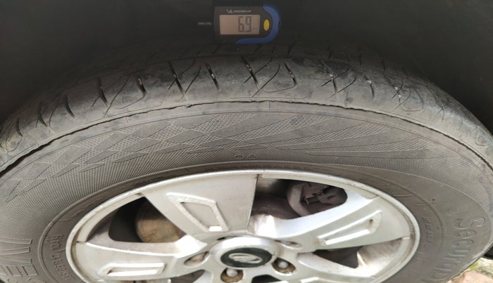2013 Mahindra XUV500 W8, Diesel, Manual, 88,535 km, tyre
