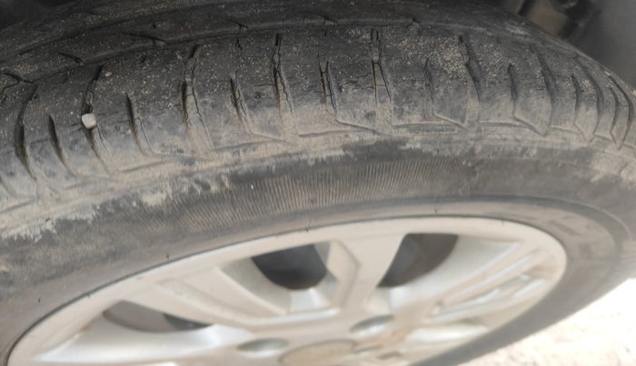 2018 Tata Tiago XZ PETROL, Petrol, Manual, 43,342 km, tyre