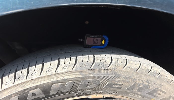 2019 Mahindra MARAZZO M4 8 STR, Diesel, Manual, 1,99,688 km, tyre