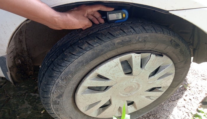 2012 Toyota Etios GD, Diesel, Manual, 1,41,621 km, tyre