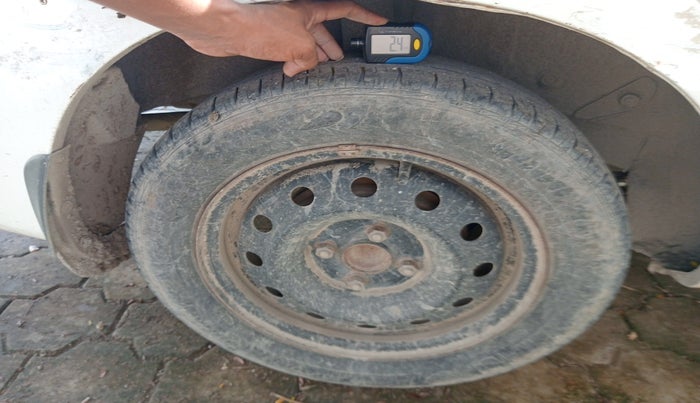 2012 Toyota Etios GD, Diesel, Manual, 1,41,621 km, tyre