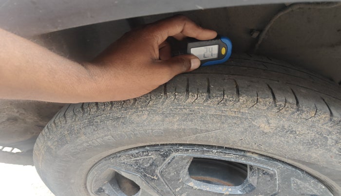 2022 Tata PUNCH ACCOMPLISHED MT, Petrol, Manual, 37,739 km, tyre