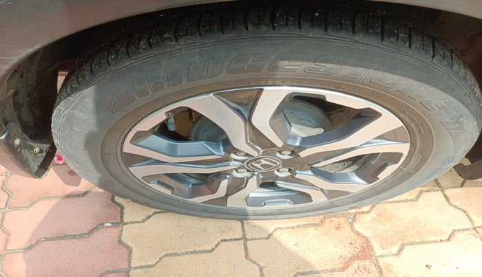 2017 Honda WR-V 1.5L I-DTEC VX MT, Diesel, Manual, 67,909 km, tyre