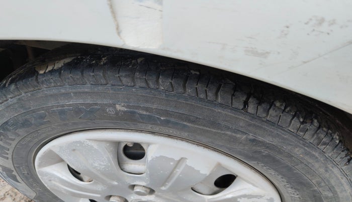 2015 Hyundai i10 MAGNA 1.1, Petrol, Manual, 94,165 km, tyre