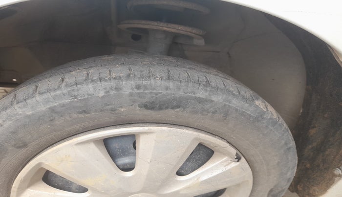 2010 Maruti Swift Dzire VDI, Diesel, Manual, 1,42,183 km, tyre