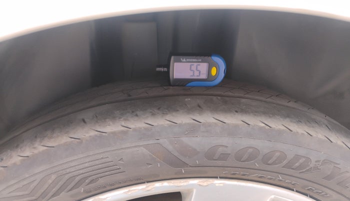 2016 Skoda Rapid 1.5 TDI CR STYLE PLUS AT, Diesel, Automatic, 1,84,597 km, tyre