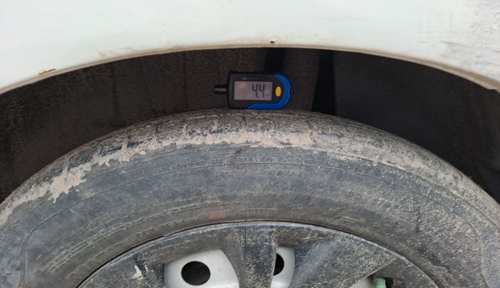 2019 Maruti Swift LXI, Petrol, Manual, 25,000 km, tyre