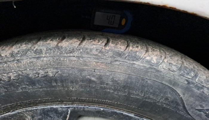 2019 Maruti Swift LXI, Petrol, Manual, 25,000 km, tyre