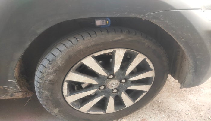 2014 Toyota Etios CROSS 1.4 VD, Diesel, Manual, 1,22,894 km, tyre