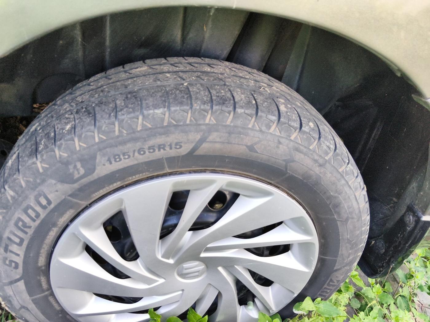 2021 Maruti Ertiga VXI SHVS, Petrol, Manual, 1,18,832 km, tyre