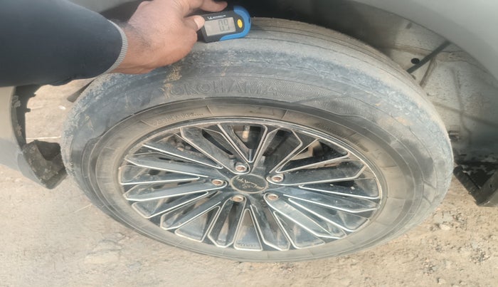 2019 Hyundai Creta E PLUS 1.4 DIESEL, Diesel, Manual, 1,57,859 km, tyre