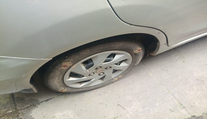 2014 Honda Amaze 1.5L I-DTEC S, Diesel, Manual, 1,85,200 km, tyre