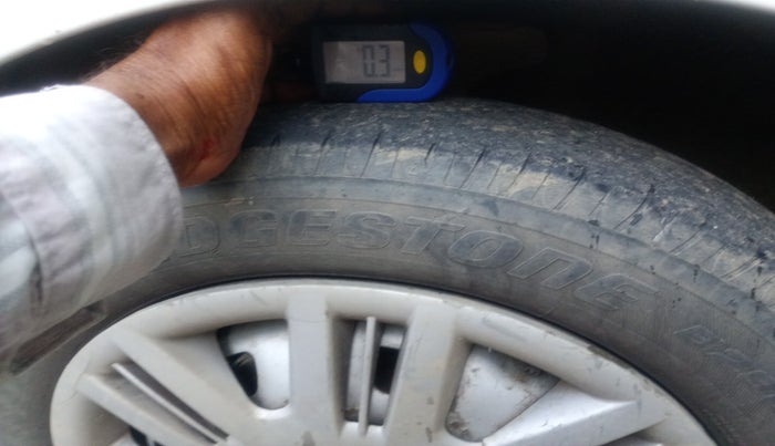 2013 Hyundai Santro Xing GL, Petrol, Manual, 1,51,511 km, tyre