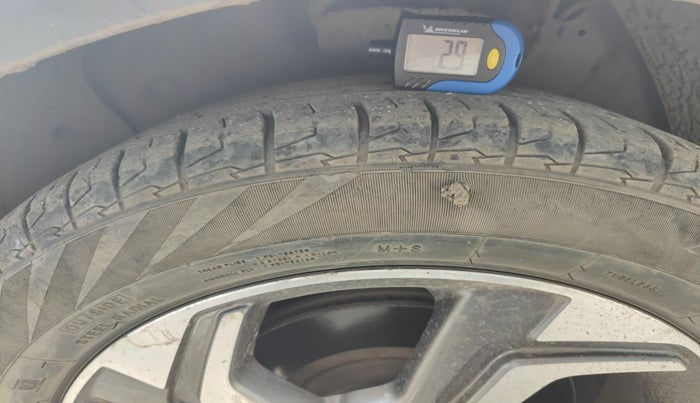 2018 Hyundai Creta SX AT 1.6 DIESEL, Diesel, Automatic, 1,12,000 km, tyre