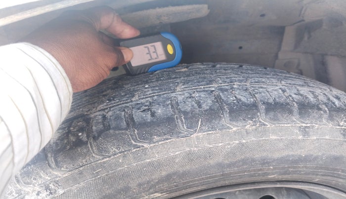 2014 Maruti Swift Dzire LDI, Diesel, Manual, 1,01,495 km, tyre