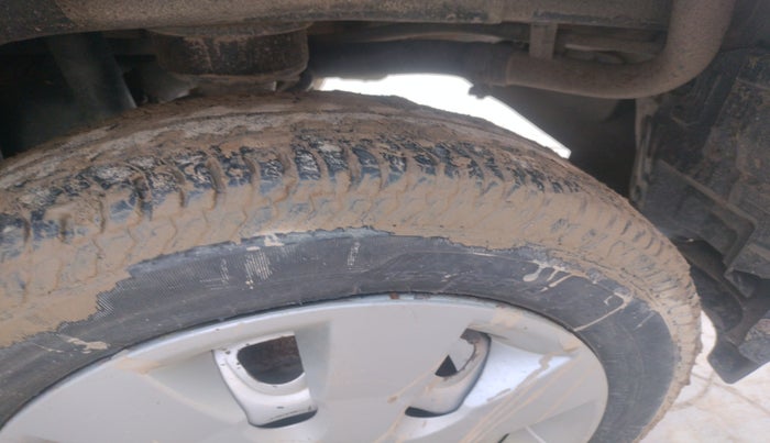 2015 Maruti Alto K10 LXI, Petrol, Manual, 84,401 km, tyre