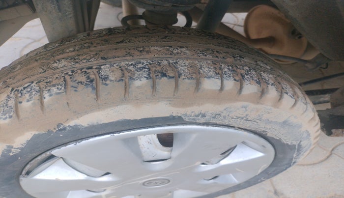 2015 Maruti Alto K10 LXI, Petrol, Manual, 84,401 km, tyre