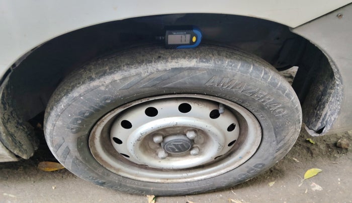2011 Maruti Wagon R 1.0 LXI, Petrol, Manual, 2,03,799 km, tyre