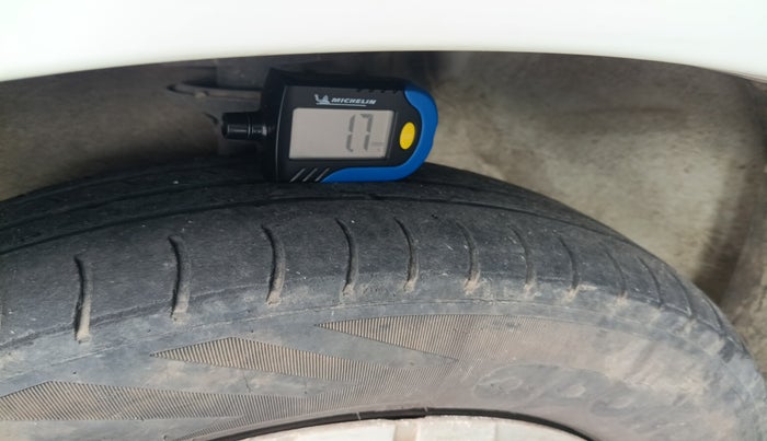 2018 Maruti Alto 800 LXI, Petrol, Manual, 1,40,583 km, tyre