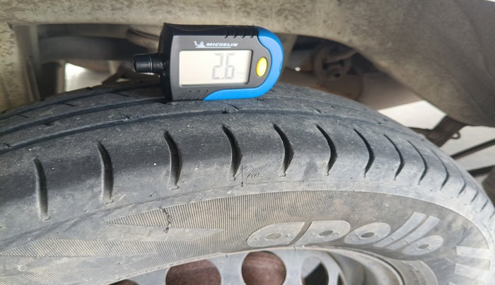 2018 Maruti Alto 800 LXI, Petrol, Manual, 1,40,583 km, tyre