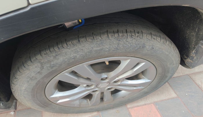 2016 Maruti Vitara Brezza ZDI PLUS, Diesel, Manual, 72,554 km, tyre