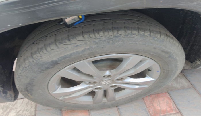 2016 Maruti Vitara Brezza ZDI PLUS, Diesel, Manual, 72,554 km, tyre