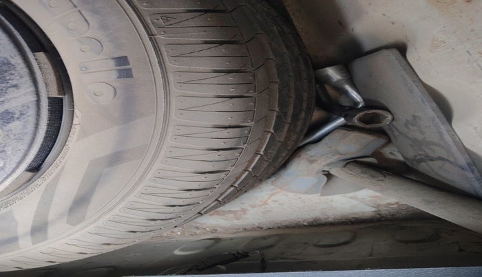 2016 Maruti Vitara Brezza ZDI PLUS, Diesel, Manual, 72,554 km, tyre