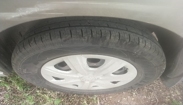 2014 Skoda Rapid AMBITION 1.6 TDI CR MT PLUS, Diesel, Manual, 1,07,470 km, tyre