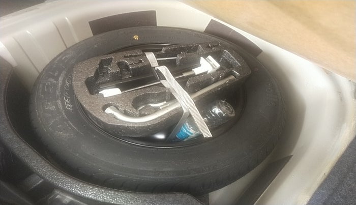 2014 Skoda Rapid AMBITION 1.6 TDI CR MT PLUS, Diesel, Manual, 1,07,470 km, tyre