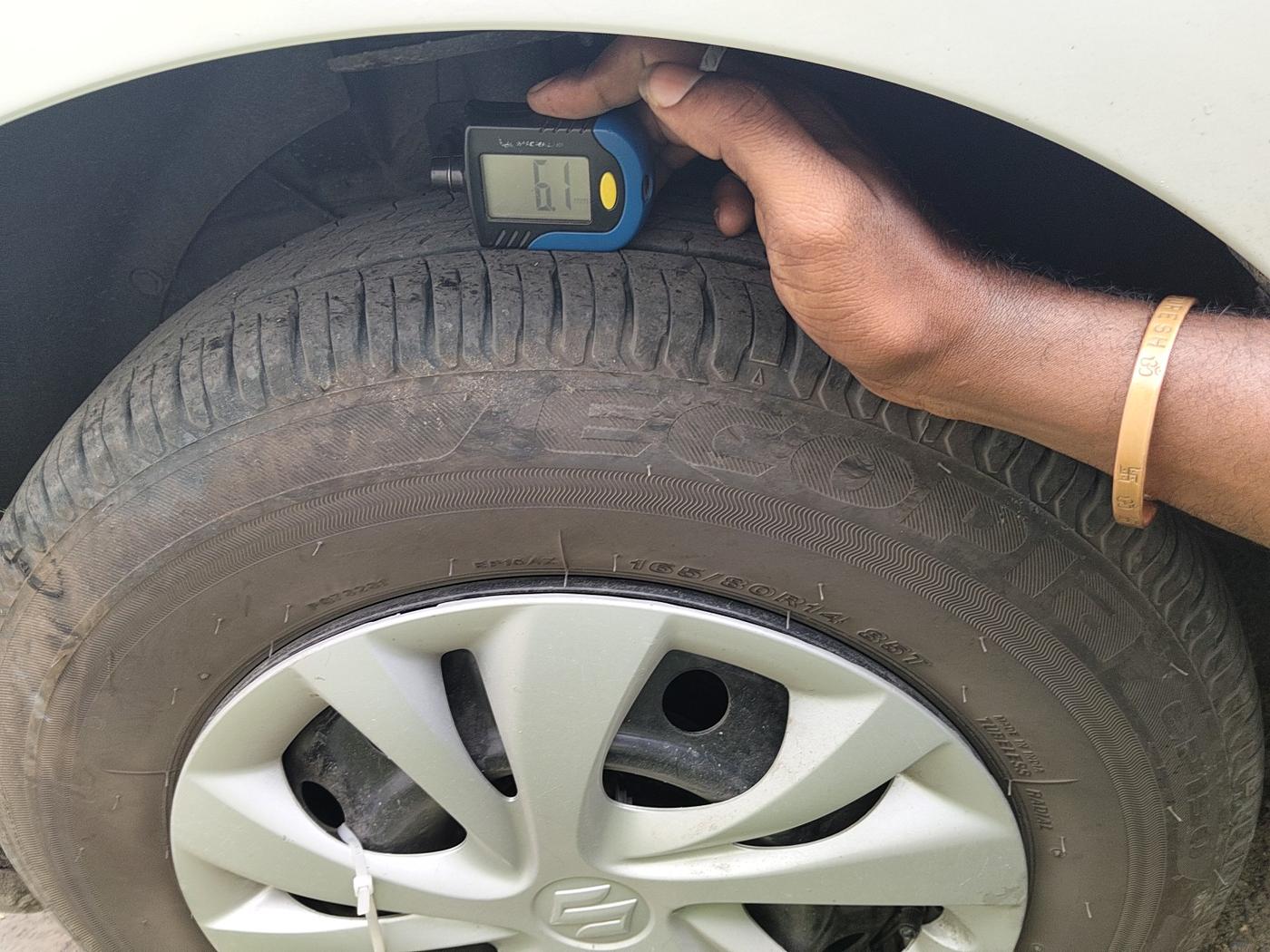 2018 Maruti Dzire VDI, Diesel, Manual, 79,735 km, tyre