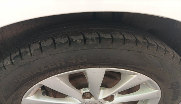 2014 Maruti Ertiga ZDI, Diesel, Manual, 1,12,085 km, tyre