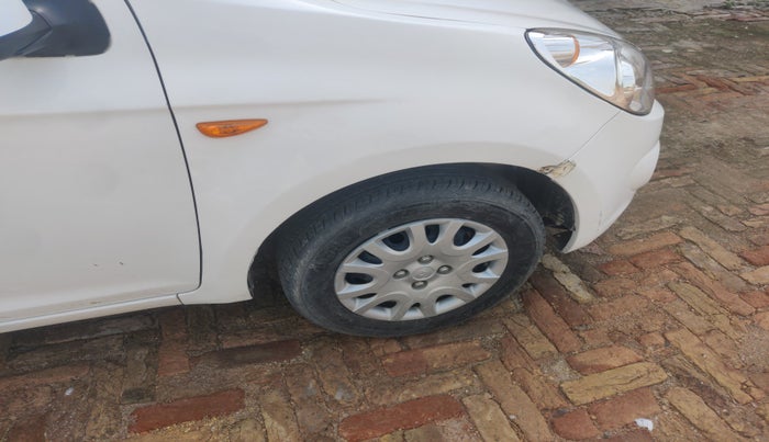 2011 Hyundai i20 MAGNA 1.2, Petrol, Manual, 23,904 km, tyre