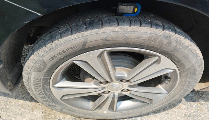 2018 Hyundai Verna 1.6 VTVT SX, Petrol, Manual, 98,387 km, tyre