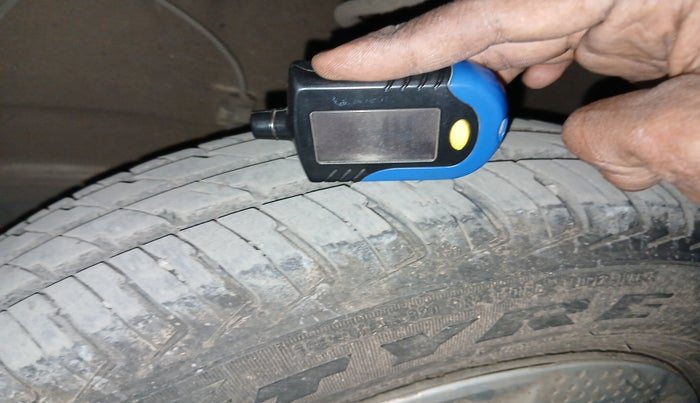 2024 Maruti Alto K10 VXI CNG, Petrol, Manual, 15,463 km, tyre