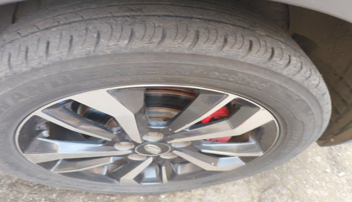 2019 Mahindra XUV300 W8 (O) 1.5 DIESEL, Diesel, Manual, 45,094 km, tyre