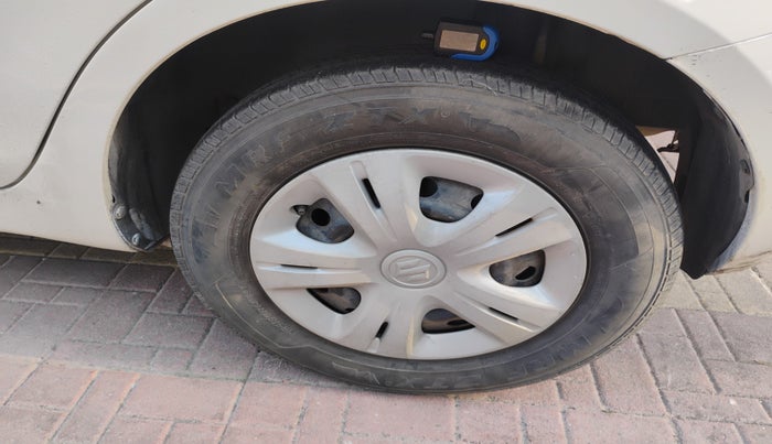 2013 Maruti Swift VXI, Petrol, Manual, 73,026 km, tyre