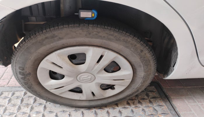 2013 Maruti Swift VXI, Petrol, Manual, 73,026 km, tyre