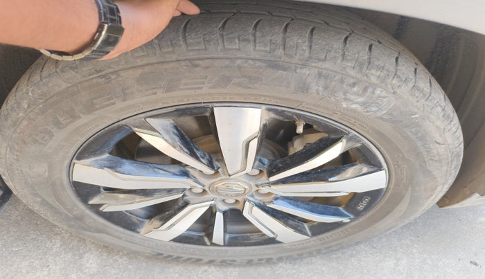 2019 MG HECTOR SHARP 2.0 DIESEL, Diesel, Manual, 1,07,157 km, tyre